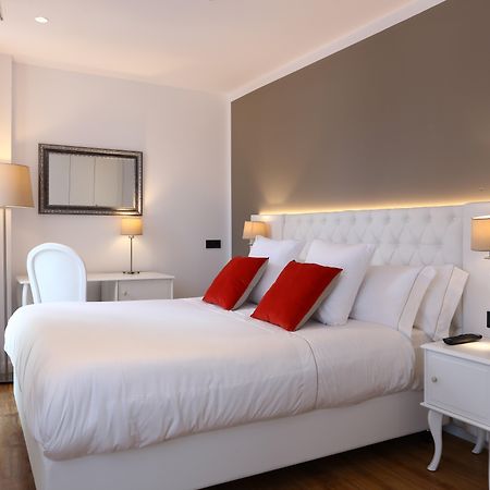 Bo Hotel Palma ภายนอก รูปภาพ A room at the hotel