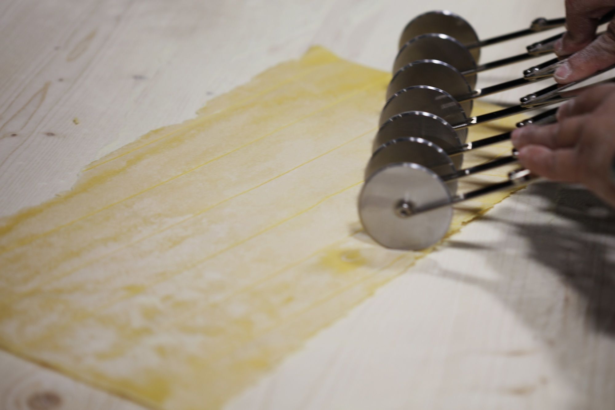 Bo Hotel Palma ภายนอก รูปภาพ Rolling out pasta